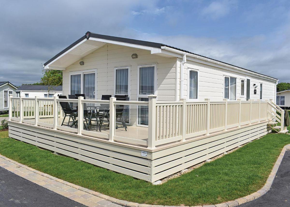 Hoburne Naish Hotel Highcliffe Buitenkant foto